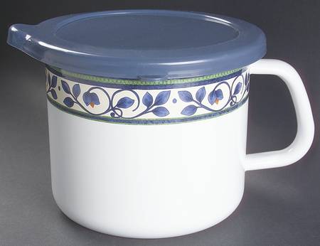 Orleans 4-In-1 Metal Measuring Cup with Plastic Lid