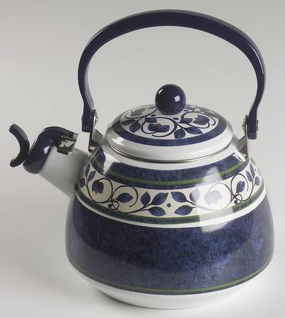 Orleans Metal Kettle & Lid by Pfaltzgraff
