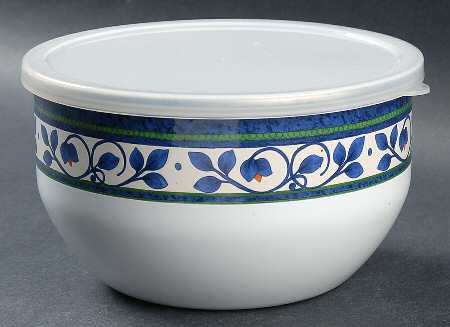 Orleans 6 7/8" Metal Bowl W/Plastic Lid