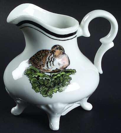Service Chasse Berry Creamer