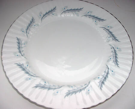Bridal Leaf (Ribbed Rim) by Paragon