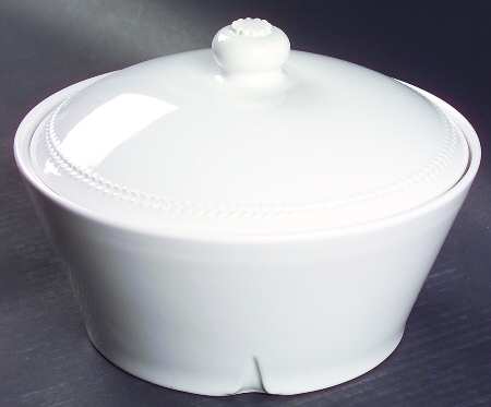 Grand Hotel Accessories 2 Qt Round Covered Casserole