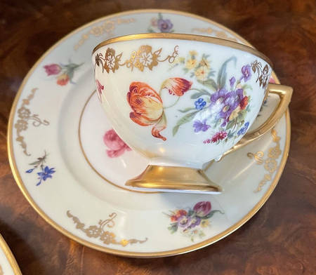 10121 (Cream Rim) Footed Cup & Saucer Set
