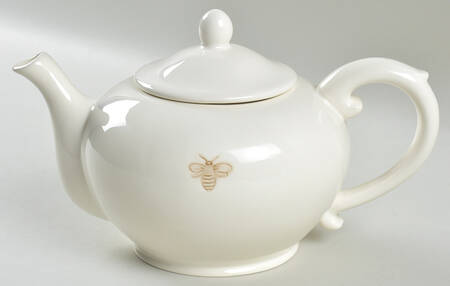 Bee Ivory Teapot & Lid