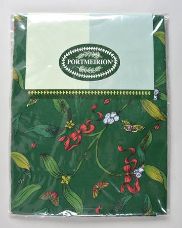 Botanic Garden Mistletoe 52" Square Tablecloth