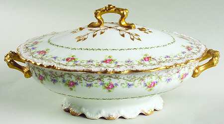 POY316 Oval Covered Vegetable