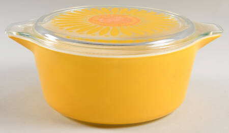 Daisy 2.5 Qt Round Covered Casserole