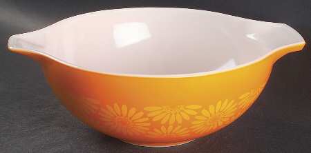 Daisy 13" Cinderella Mixing Bowl