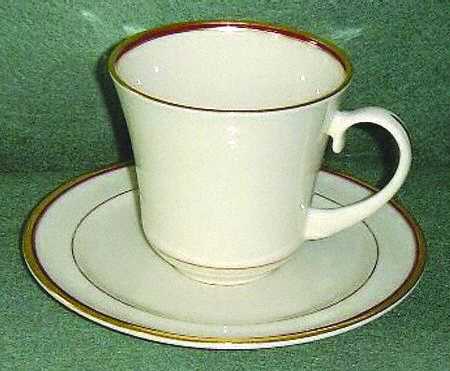 PIC56 Flat Cup & Saucer Set