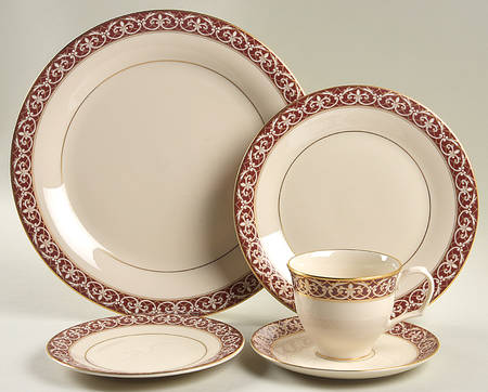 Santa Clara (Ivory Background) 5 Piece Place Setting by Pickard