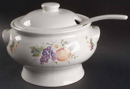 Orchard Tureen & Lid w/Ladle