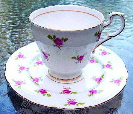 H379 Footed Cup & Saucer Set