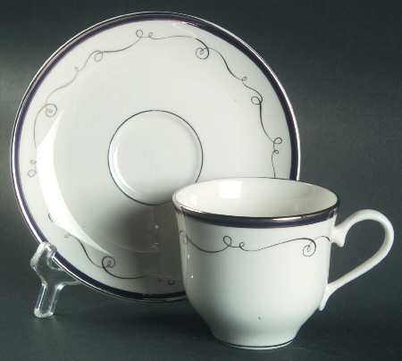 Flat Cup & Saucer Set