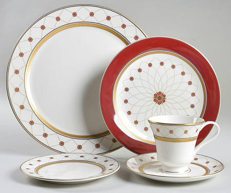 Katarina 5 Piece Place Setting