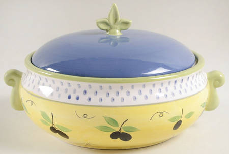 Pistoulet Round Covered Vegetable