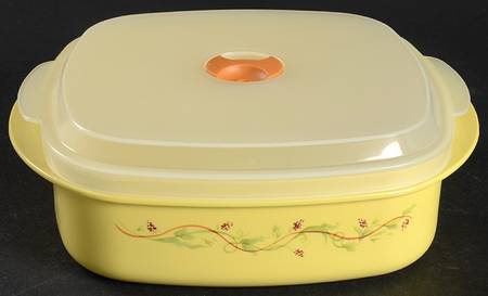 Pistoulet 7" Plastic Container with Lid