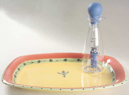 Pistoulet 2 Pc Barbeque Set (16" Platter & Glass Bottle)