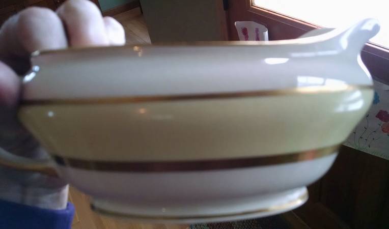 POP187 Gravy Boat