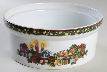 Christmas Story 2 Qt Round Covered Casserole No Lid