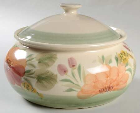 Meadows Round Covered Vegetable