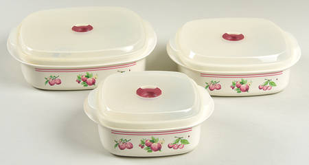 Delicious (Set of 3)Square Plastic Microwave Bowl w/Vent Lid