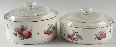 Delicious 4-Piece Bakeware Set (2 Bakers with Lids)