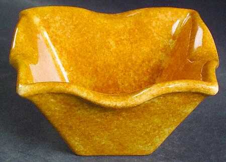 Onde Amber (Gold) Condiment Bowl