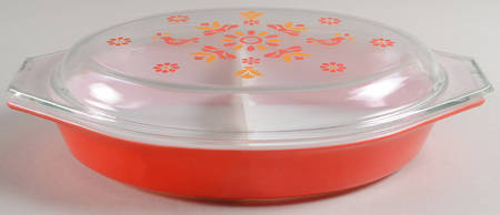 Friendship 1.5 Qt Oval Covered Divided Casserole