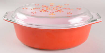 Friendship 2.5 Quart Oval Covered Casserole