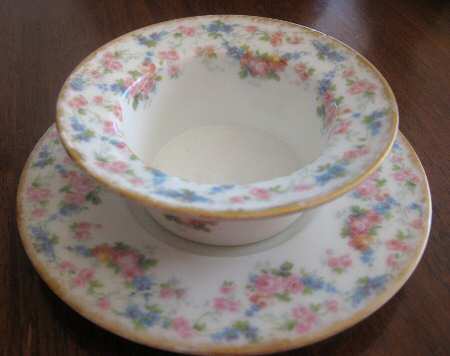POY403 Ramekin & Saucer Set