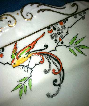 Z852 Handled Cake Plate