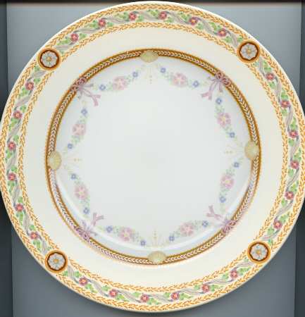 PNT15 Cake Plate
