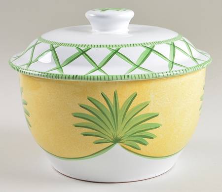 Classic Palm 2 Qt Round Covered Casserole