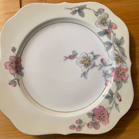 Pun91 Square Salad Plate