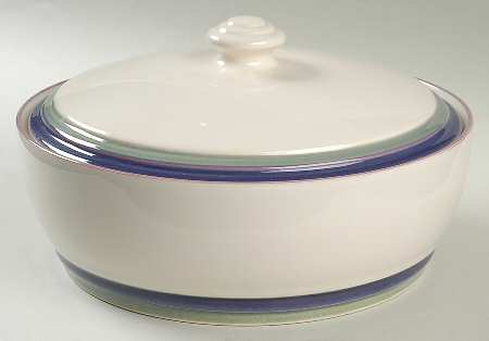 Valley View 2 Qt Round Covered Casserole