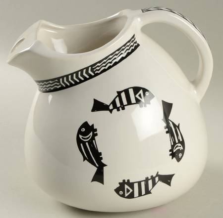 Ancient Mimbreno Black (Replica) 68 Oz Pitcher