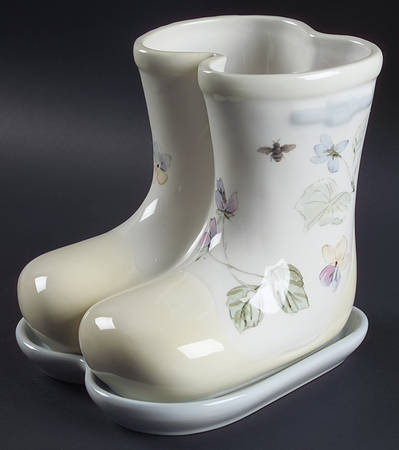 Vienna Floral Boots Planter & Underplate