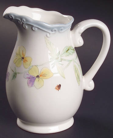 Vienna Floral Creamer