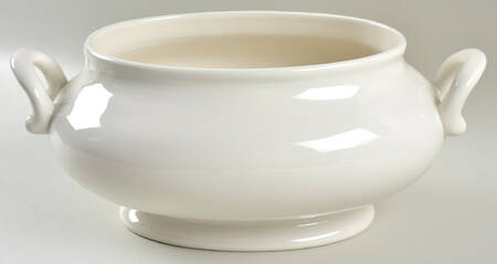 Sausalito Blanca (White) Oval Tureen No Lid