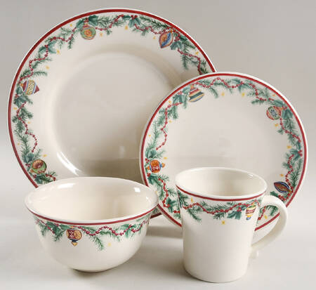 Holiday Garland 4 Piece Place Setting