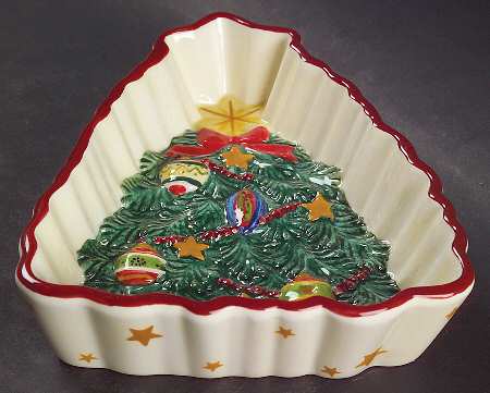 Holiday Garland Tree Shaped Hors d'Oevre Dish