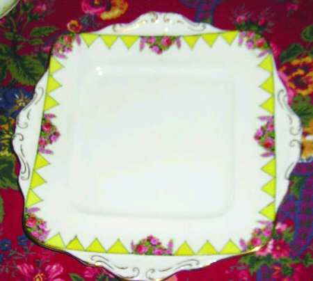 718X Square Cake Plate