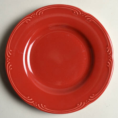 Winterberry Ruby (Red) Luncheon Plate