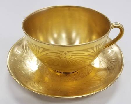 Encrusted Honeysuckle Flat Cup & Saucer Set