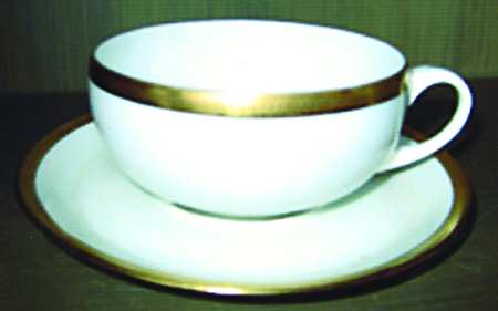 5676 (Henri Shape) Flat Cup & Saucer Set