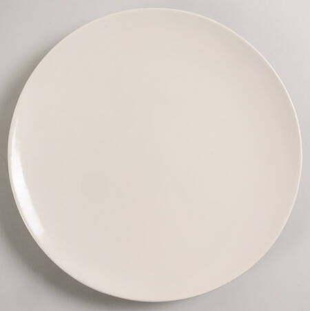 Studio Cream Dinner Plate