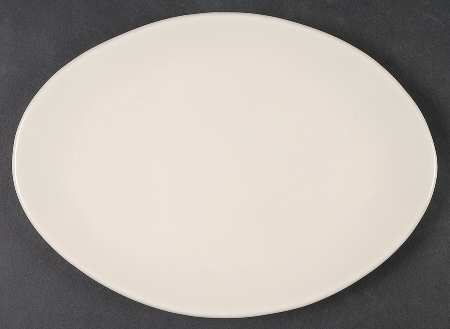 Studio Cream 9" Oval Serving Platter