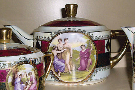 5536 Teapot & Lid