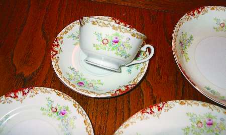 PRJ14 Footed Cup & Saucer Set