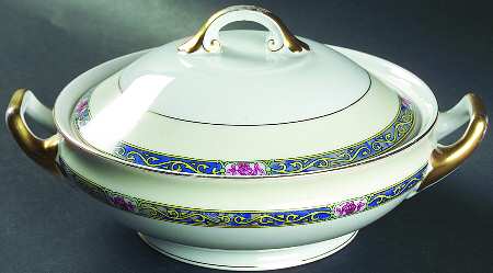 10761 Round Covered Vegetable
